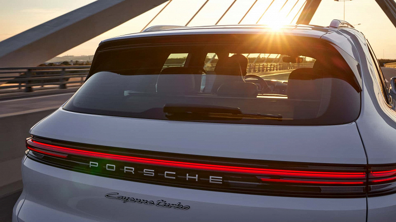 Представлен новейший и самый мощный Porsche Cayenne