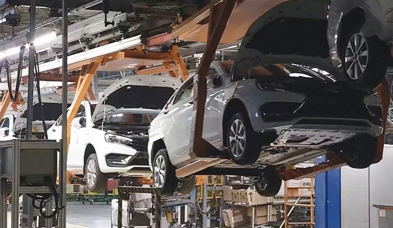 АвтоВАЗ возобновляет полноценное производство Lada Vesta