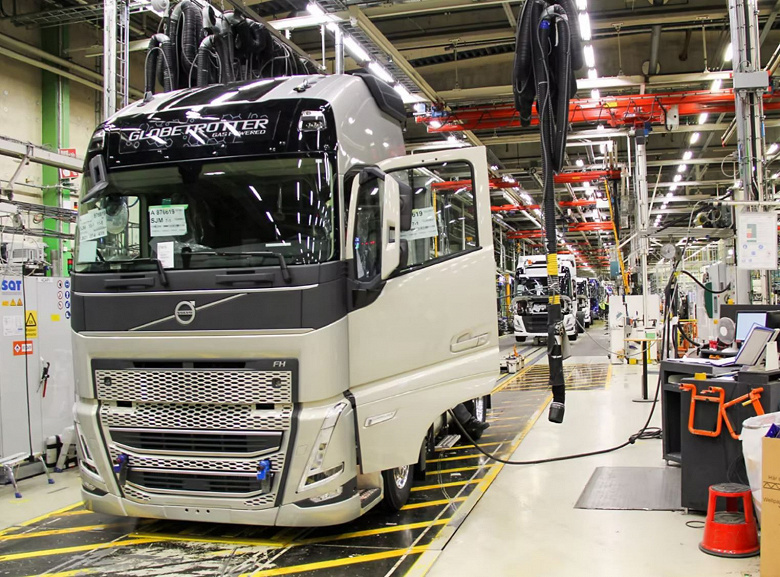 Российский завод Volvo теперь называется «Стоков Машинное оборудование». Предприятие передали частному инвестору