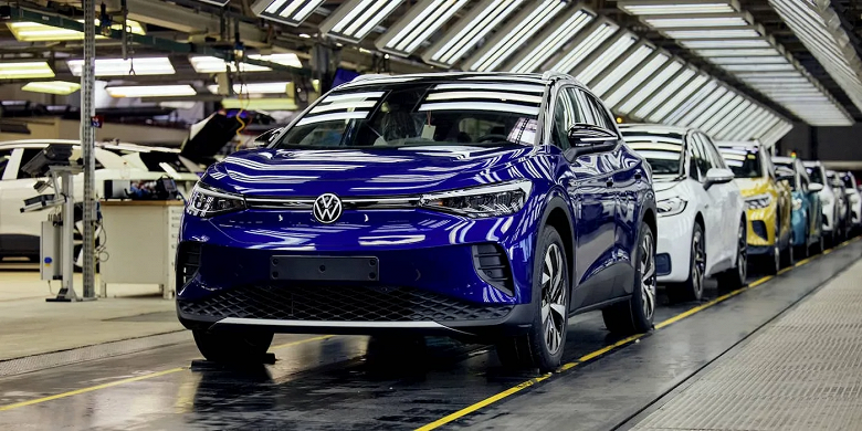 Volkswagen сокращает производство машин в Германии из-за падения спроса. Речь о моделях Volkswagen ID. 3 и Cupra Born