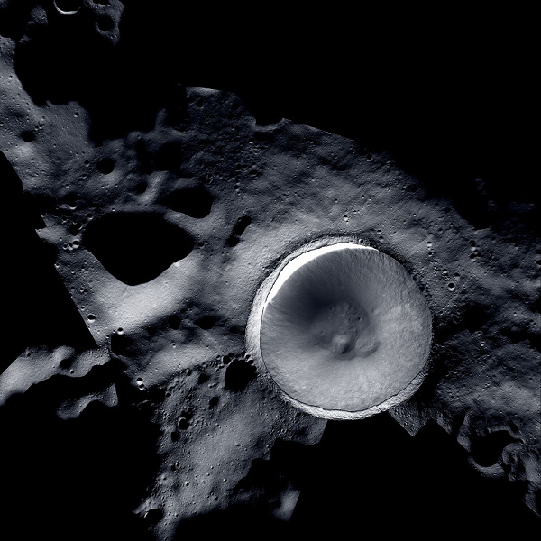 NASA удалось заглянуть в самые тёмные области Луны