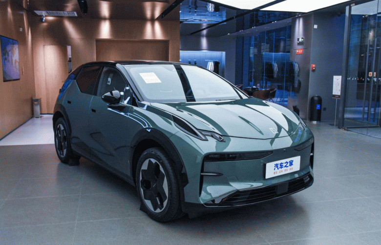 Недорогой современный электромобиль Zeekr X стал вдвое дороже по пути из Китая в Россию и Европу