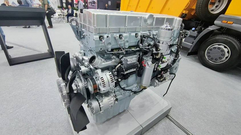 Представлен российский двигатель ЯМЗ-770 объёмом 12,4 л и мощностью до 620 л.с.