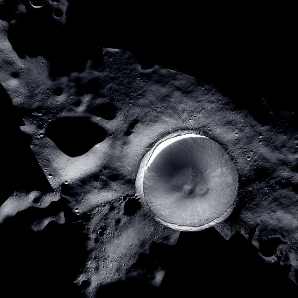 Эту часть Луны ещё никто не видел — NASA показало фото с Южного полюса естественного спутника Земли