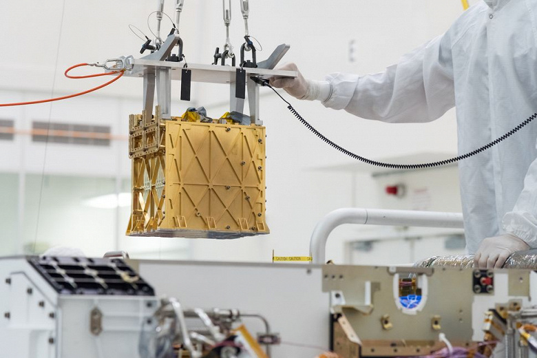 Марсоход Perseverance успешно завершил эксперимент MOXIE по производству кислорода после почти трёх лет работы и производства 122 граммов кислорода