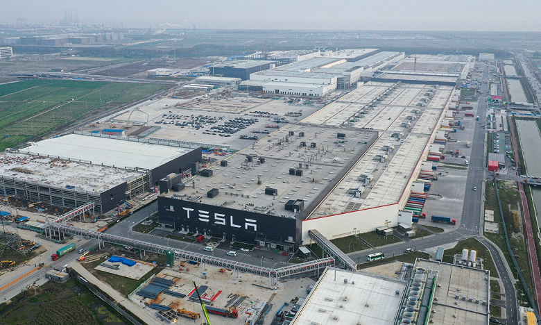 Tesla Shanghai Giga Factory выпустила 2-миллионный автомобиль