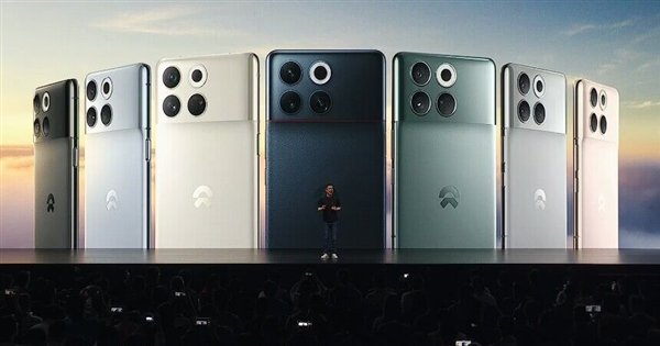 Экран OLED 2K, 5200 мА·ч, 66 Вт, три 50-мегапиксельных датчика, IP68 и Snapdragon 8 Gen 2. Представлен Nio Phone — первый автомобильный смартфон