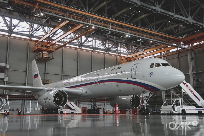 России нужно больше авиалайнеров Ту-214. Правительство существенно увеличило госзаказ на эти самолеты