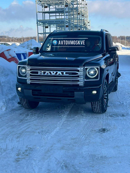 Новейший Haval H9 для России впервые показали на фото внутри и снаружи. Эту машину будут выпускать в России