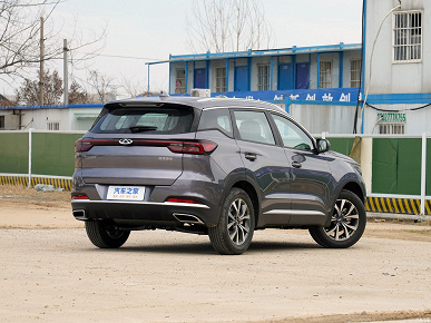 Представлен Chery Tiggo 7 2024. Новое «лицо», новый вариатор, пожизненная гарантия и цена всего 10 тыс. долларов