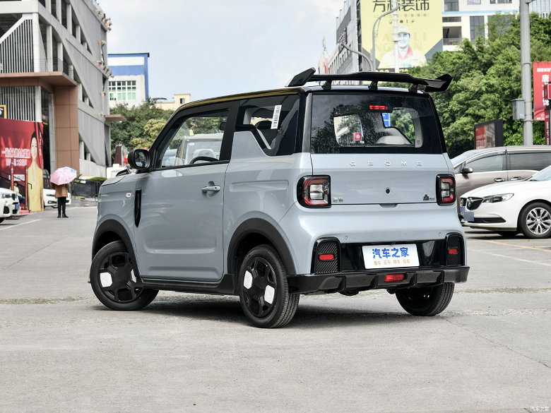 Новый современный автомобиль Geely дешевле $7000. Стартовал приём предзаказов на Geely Panda Kart в Китае