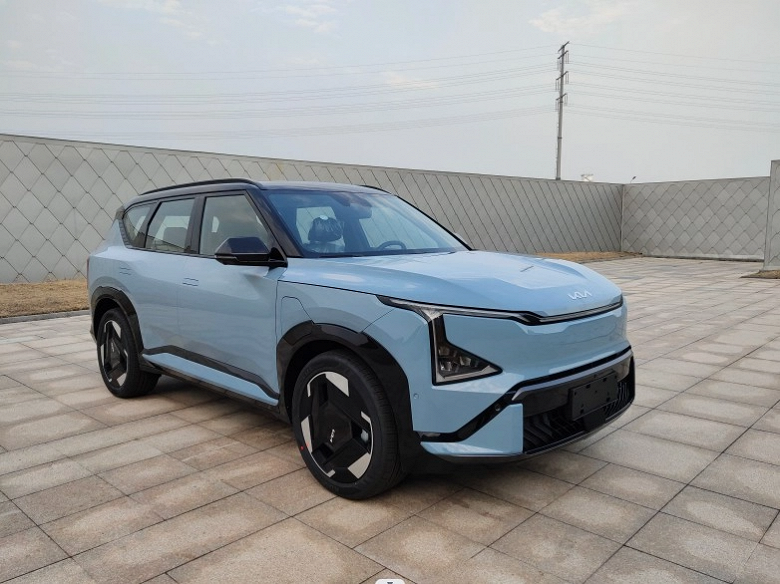 Это полноприводный Kia EV5 GT для мирового рынка: появились живые фото и детали