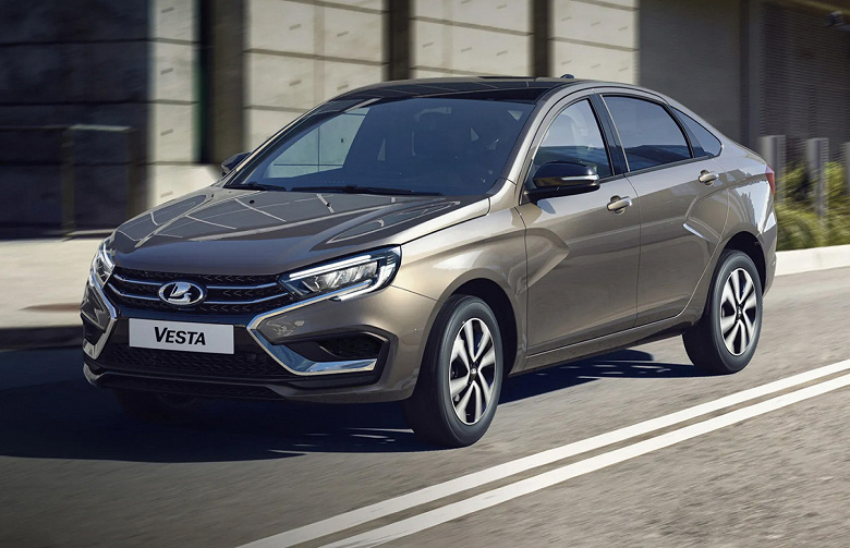 АвтоВАЗ начал продавать Lada Vesta со скидкой 10% — но только для своих