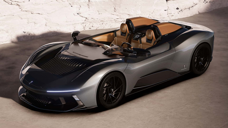 Представлены 1900-сильные бэтмобили Gotham и Dark Knight от Pininfarina