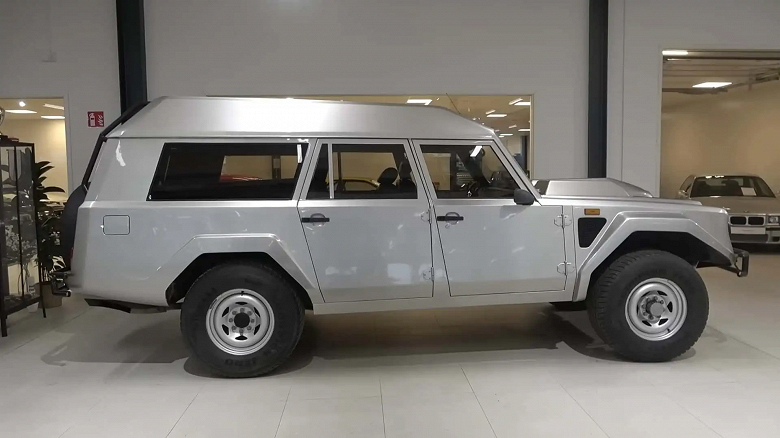 Редчайшему Lamborghini LM002 требуются новые шины: в мире остался всего один комплект за 54 000 долларов