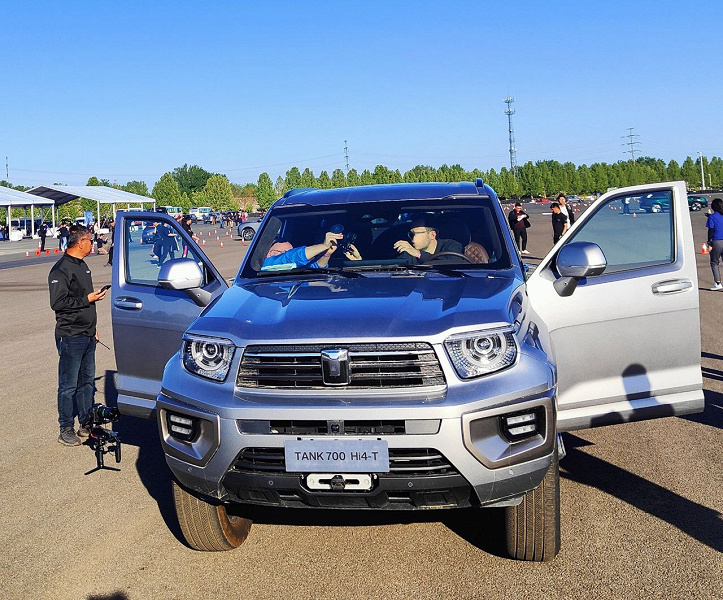 Новейший Tank 700 Hi4T для России уже опробовали в деле: первые впечатления опубликовал No Limits