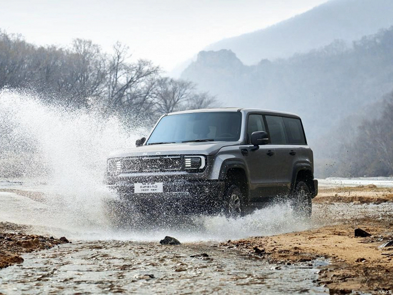 Конкурент Tank 300: представлен новый BAIC Beijing BJ40 с бензиновым или дизельным моторами на выбор