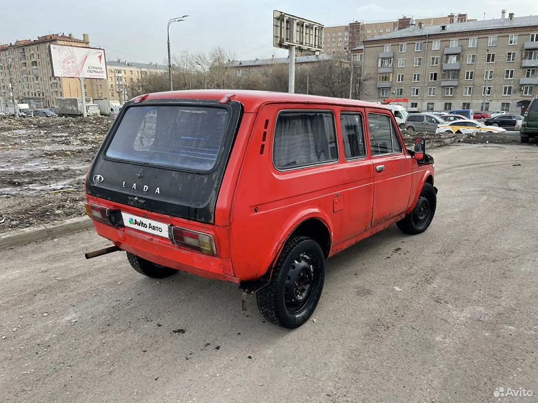 В России на продажу выставили редчайшую Lada Niva «Кедр» (ВАЗ-2129). За нее просят всего 160 тыс. рублей