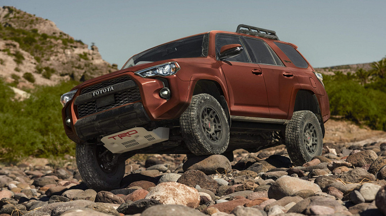 Самый надёжный автомобиль в мире. Как изменились цены на Toyota 4Runner в России