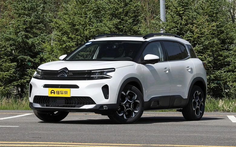 Стоимость Citroёn C5 Aircross с двухлетней гарантией рухнула: кроссовер подешевел в России на полмиллиона рублей всего за месяц