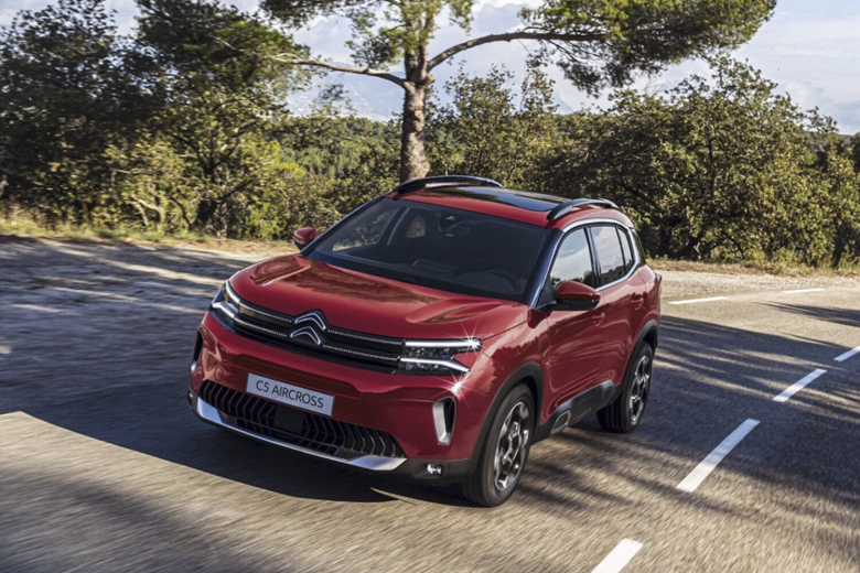 Российские Citroen C5 Aircross начинают продавать онлайн с доставкой на автовозах