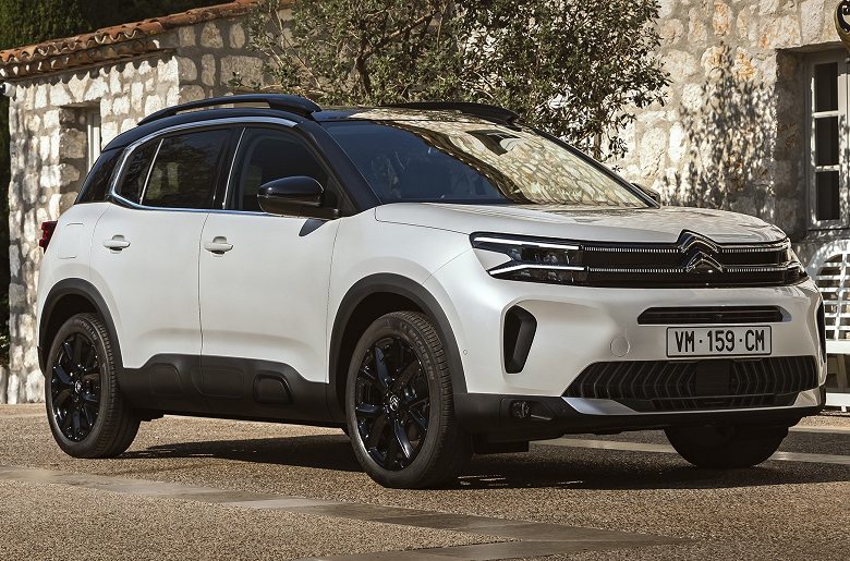 Citroёn C5 Aircross с двухлетней гарантией и русифицированным меню заметно подешевел в России