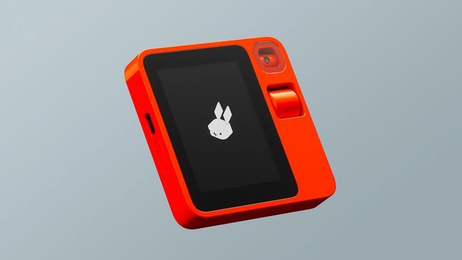 Rabbit R1, которому предвещают стать следующей ступенью эволюции карманных гаджетов, готов к отправке первых 10 000 моделей