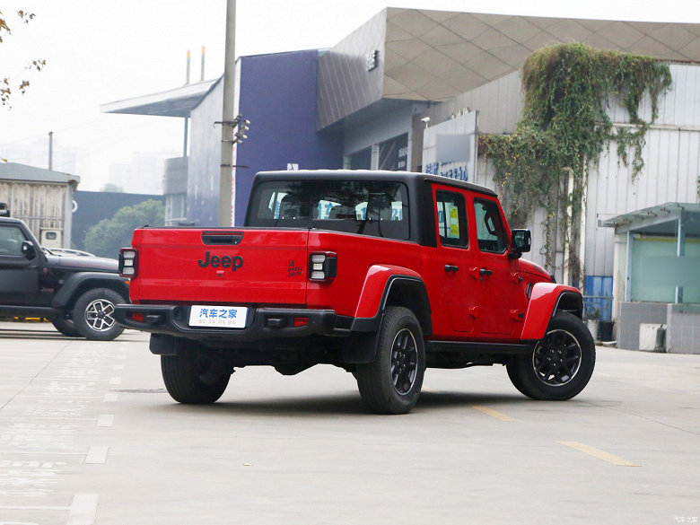 Представлен Jeep Gladiator 4xe