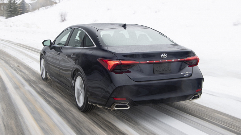 В России подешевел самый надёжный седан в мире по версии iSeeCars. Большая Toyota Avalon теперь доступнее Toyota Camry