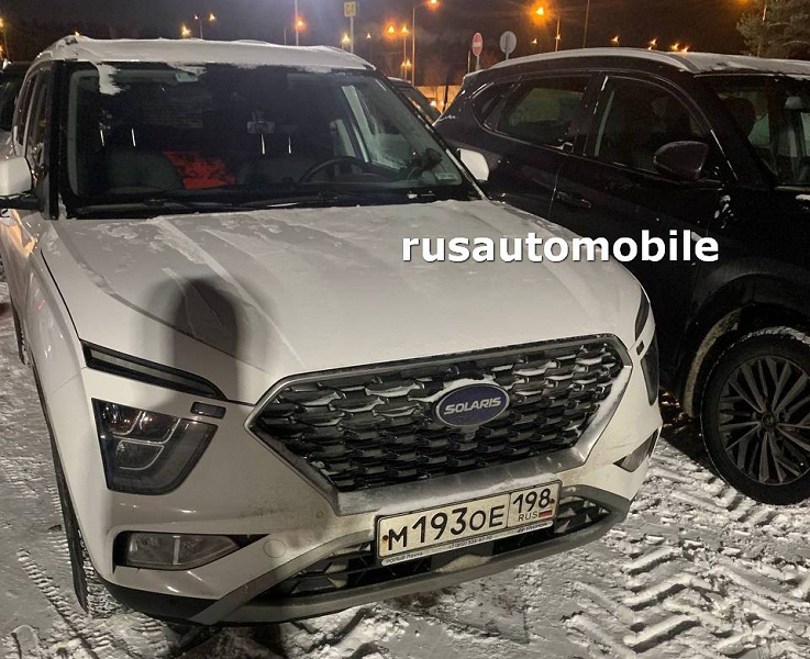 Solaris вместо Hyundai. Первое фото новой эмблемы для заново выпускаемых в России Hyundai Solaris и Creta