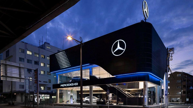 Mercedes-Benz продаёт все свои автосалоны в Германии и филиал в Штутгарте