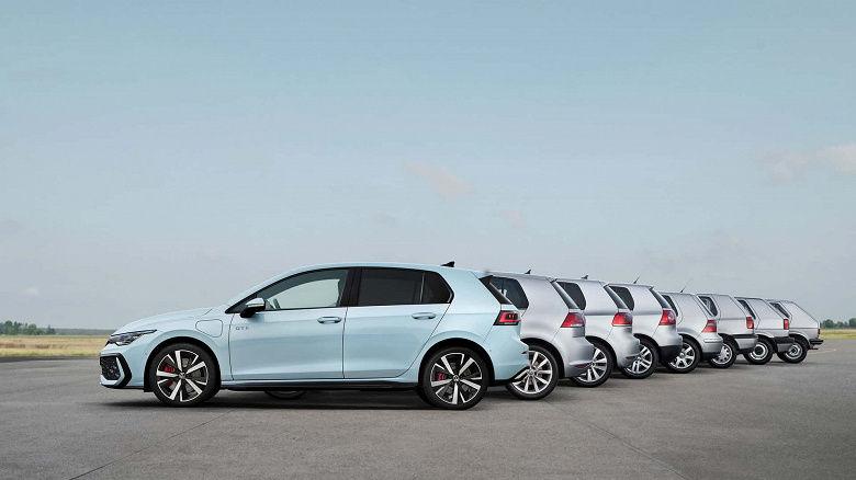 Представлен последний бензиновый Volkswagen Golf. Golf Mk8.5 стал мощнее, получил голосового помощника на основе ChatGPT и руль с нормальными клавишами