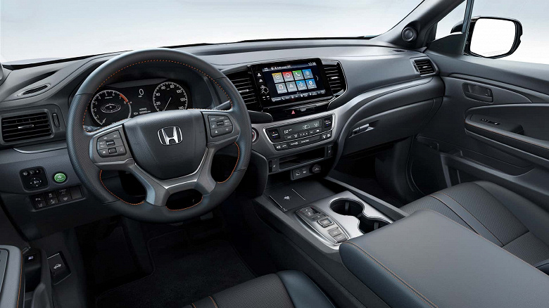 Honda Ridgeline 2024 начинает поступать к дилерам. Объявлены цены на все комплектации