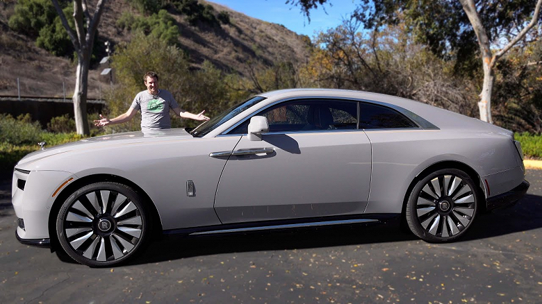 Rolls-Royce Spectre могут загореться из-за брака