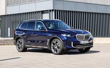 В Россию приехали новые партии BMW X7 и BMW X5 2024 года выпуска —  с мощными моторами, гарантией и «без использования сомнительных схем растаможивания»