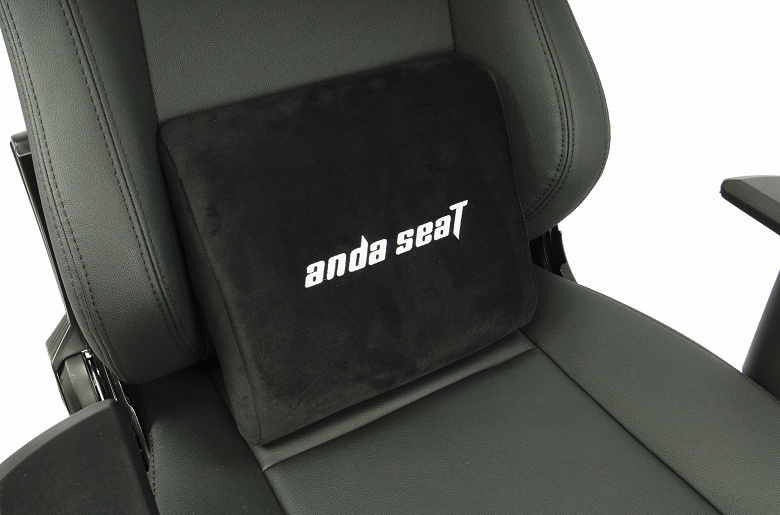 Обзор игрового кресла AndaSeat Luna