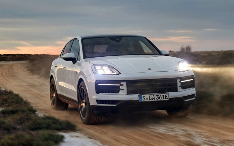 Новый Porsche Cayenne в России упал в цене почти на 6 млн рублей