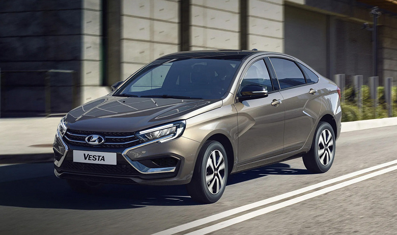 АвтоВАЗ начал выпускать Lada Vesta без подушек безопасности