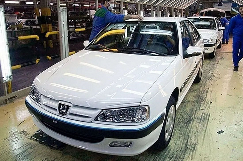 После 37 лет конвейерной жизни Peugeot 405 наконец-то отправится на покой