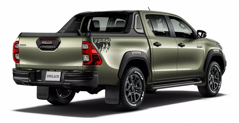 Представлена Toyota Hilux Revo Rocco: агрессивный передний бампер, расширенные крылья и вездеходные шины