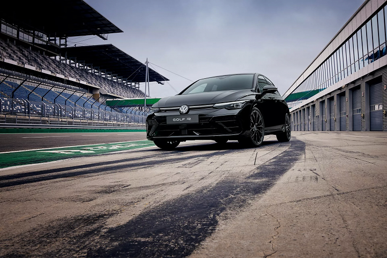 Представлен «злой» Volkswagen Golf R 2025