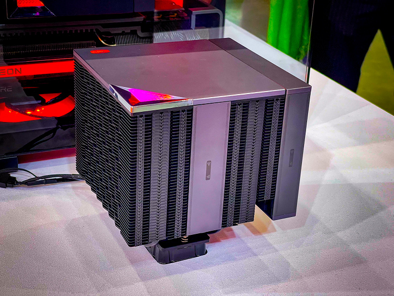 PCCooler показала на Computex 2024 двухбашенный процессорный кулер RZ820