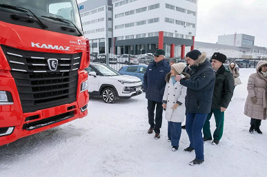 КамАЗ случайно «засветил» новый «Москвич». Что о нём известно?