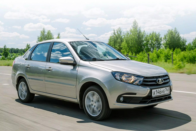 Стало известно, сколько АвтоВАЗ зарабатывает на каждой проданной Lada Granta. Цифра может удивить