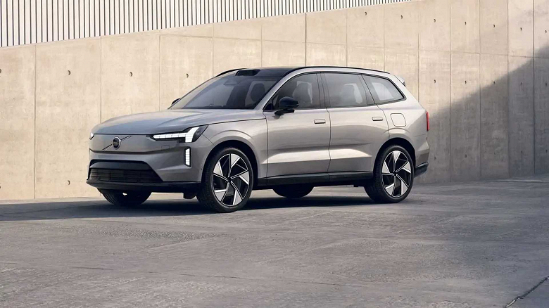 Представлен Volvo EX90 2025 — самый безопасный автомобиль Volvo, по заверению компании. Объявлены цены