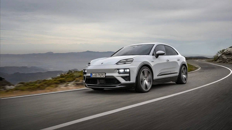 Это новый Porsche Macan: живые фото стандартной и Turbo-версий слили за несколько часов до анонса