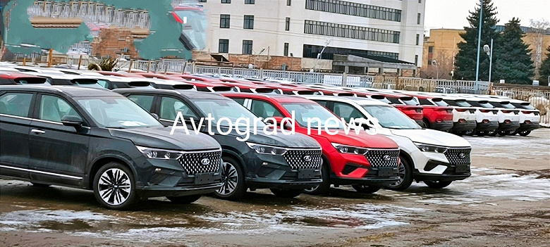 Дилер получил сотню новеньких Lada X-Cross 5. Опубликованы живые фото