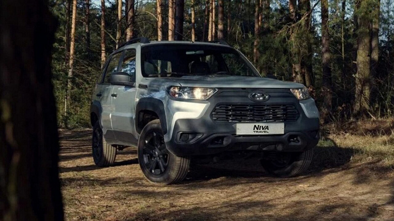 Мотор 1,8 л и новый бампер. Первые подробности о Lada Niva Travel 2025