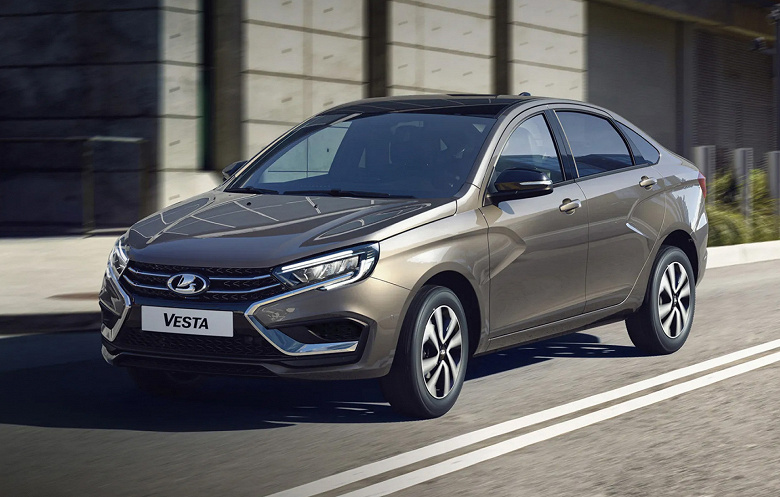 Lada Vesta обошла по продажам Lada Granta, а Chery Tiggo 7 Pro вернул себе звание самой популярной иномарки в России