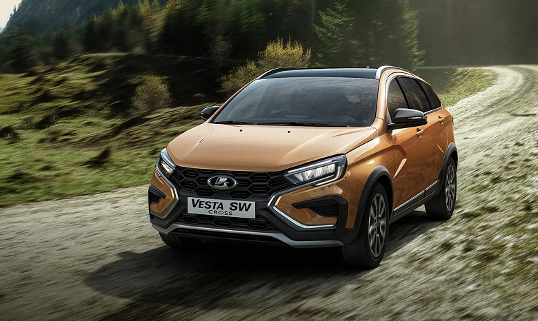 Сколько будут стоить Lada Vesta SW и Lada Vesta SW Cross? Дилер назвал все цены, и они немалые. Обновлено: цены официально подтверждены